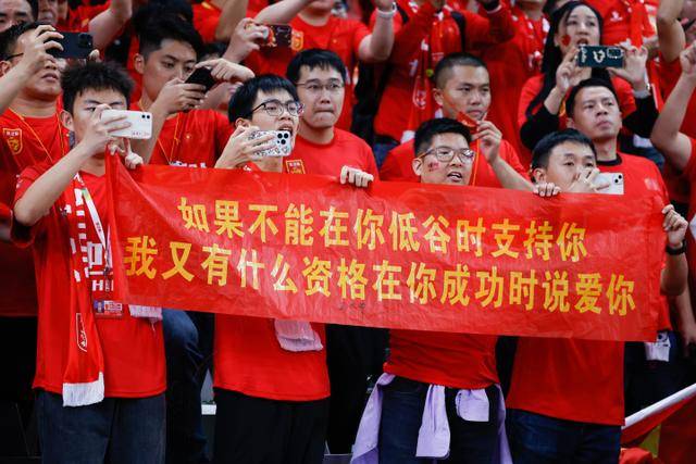 贝西克塔斯主席：我们确实在推进DV9转会，但从未谋求签下萨拉赫